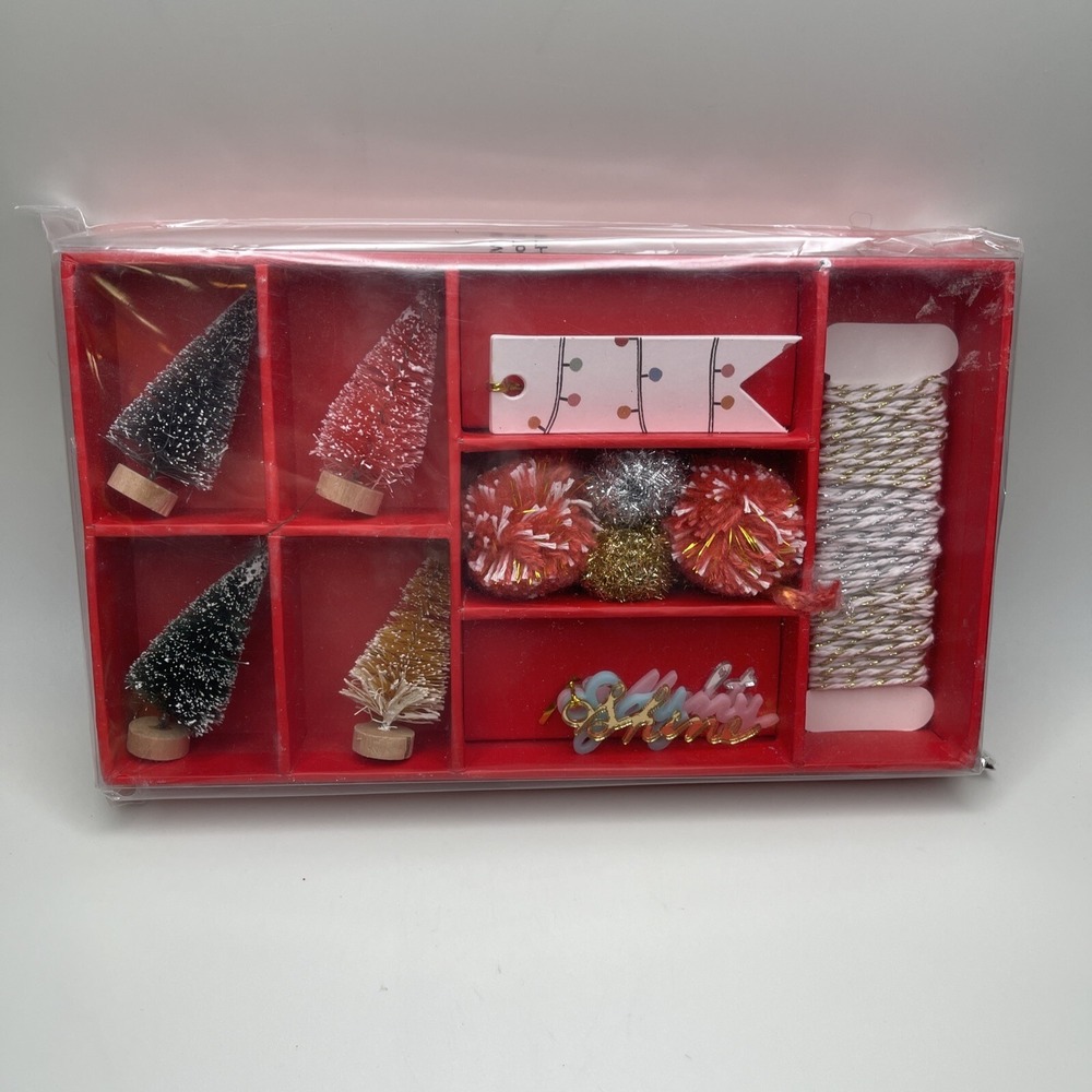 Anthropologie George Viv Christmas Gift Tags Wrap Bottle Brush Toppers Set Box